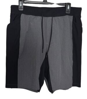 Men's Lululemon Namaste At The Beach Short w/ Liner Size XL Black/Gray